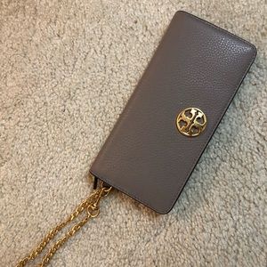 Tory Burch Chelsea Wristlet Envelope Clutch